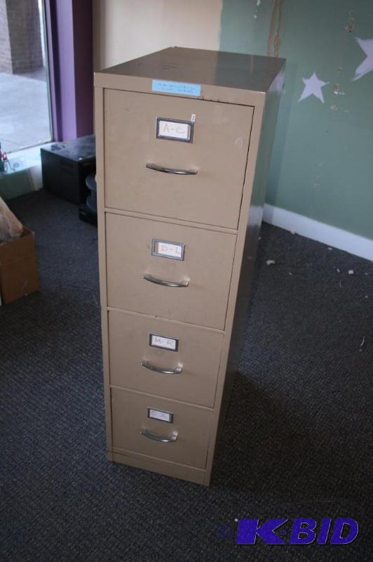 Metal 4 drawer filing cabinet
