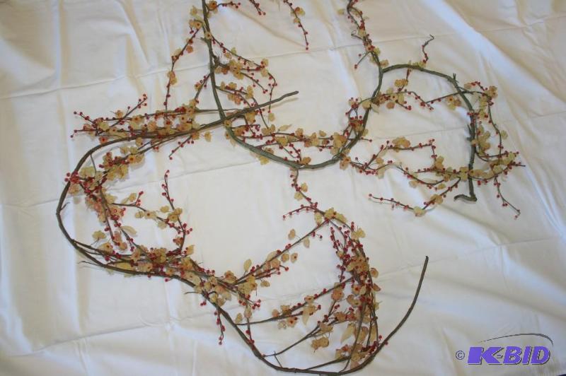 A large lot of Garland