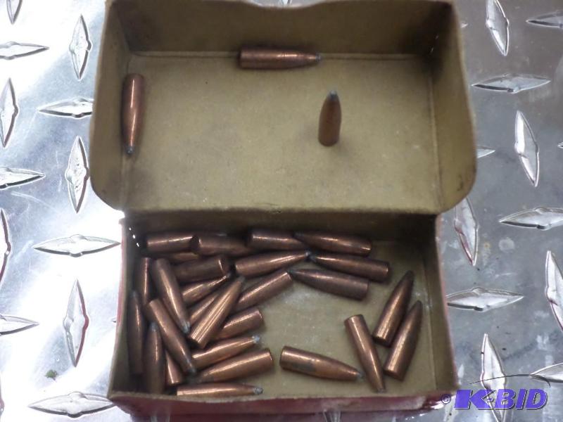 lot 78 image: Box Of Hornady 6mm 87gr .243 Spire Point Bull...