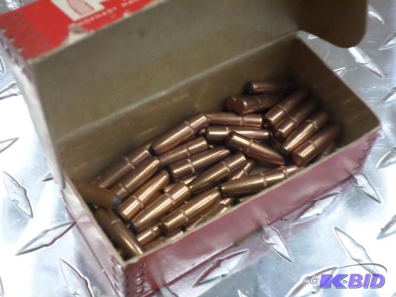 lot 84 image: Box Of Hornady 7mm 154gr .284 Round Nose Bull...