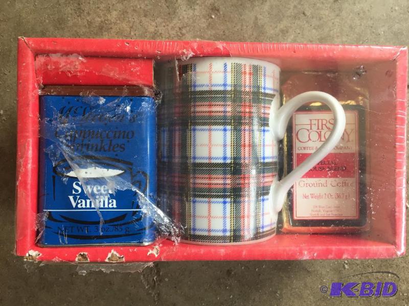 lot 58 image: Coffee cup gift set...