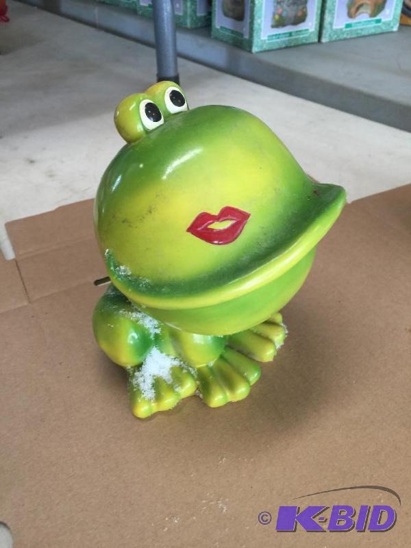 lot 71 image: Frog Bank...