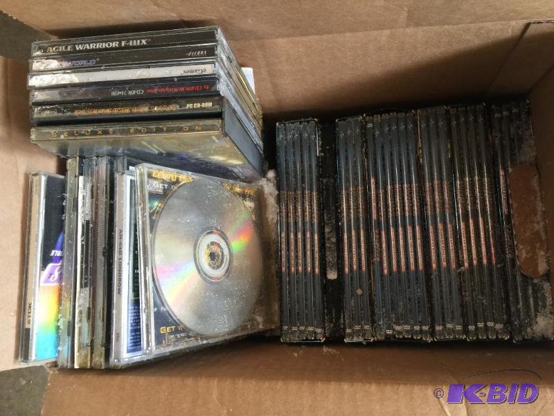lot 76 image: Computer games and Battlestar Gallactica 1-4...