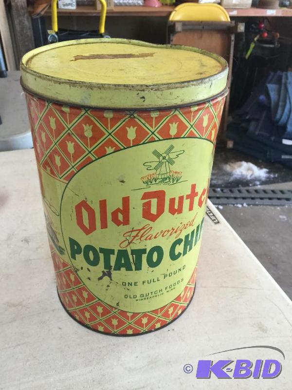 lot 78 image: Vintage Old Dutch Tin...