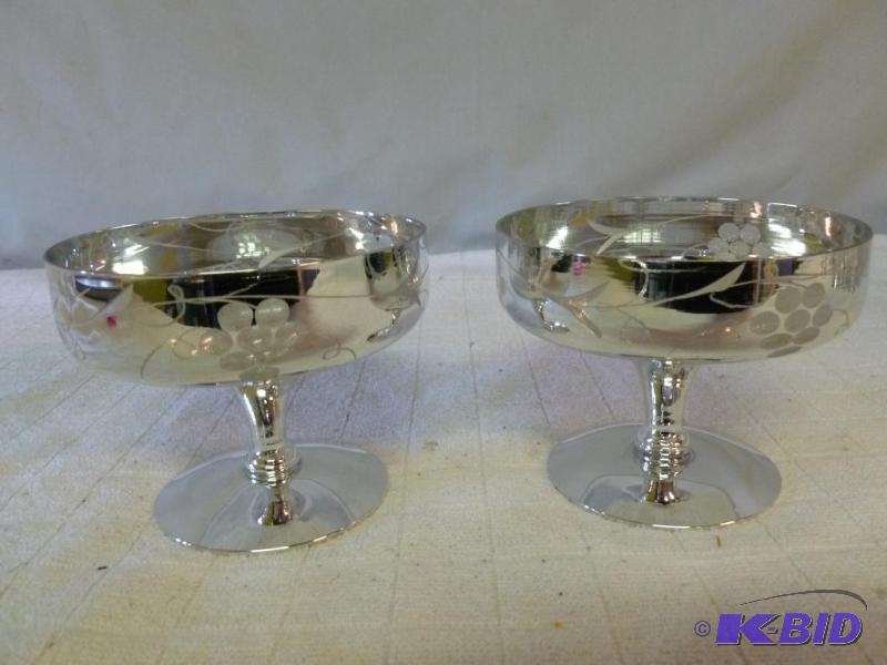 lot 105 image: Beautiful Mueller - Candlelite Crystal, blown...