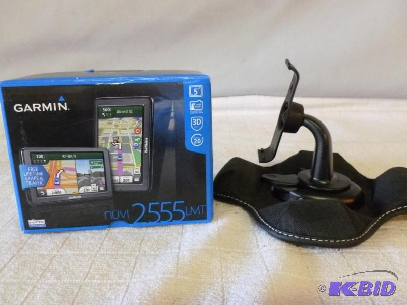 lot 14 image: Garmin Nuvi Series 2555 LMT, comes with a Gar...