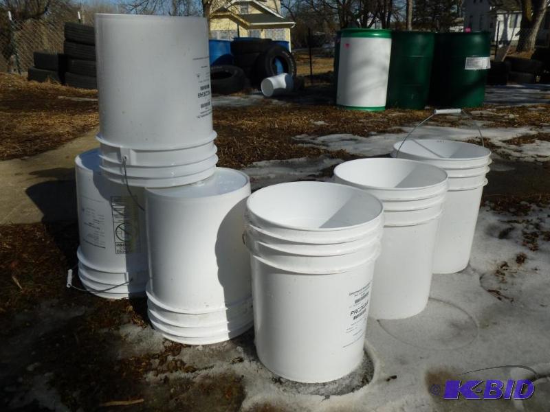 lot 145 image: Lot of six - 5 gallon food grade pails with m...