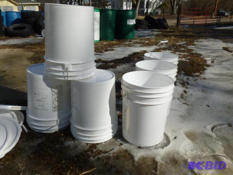 lot 146 image: Lot of six - 5 gallon food grade pails with m...