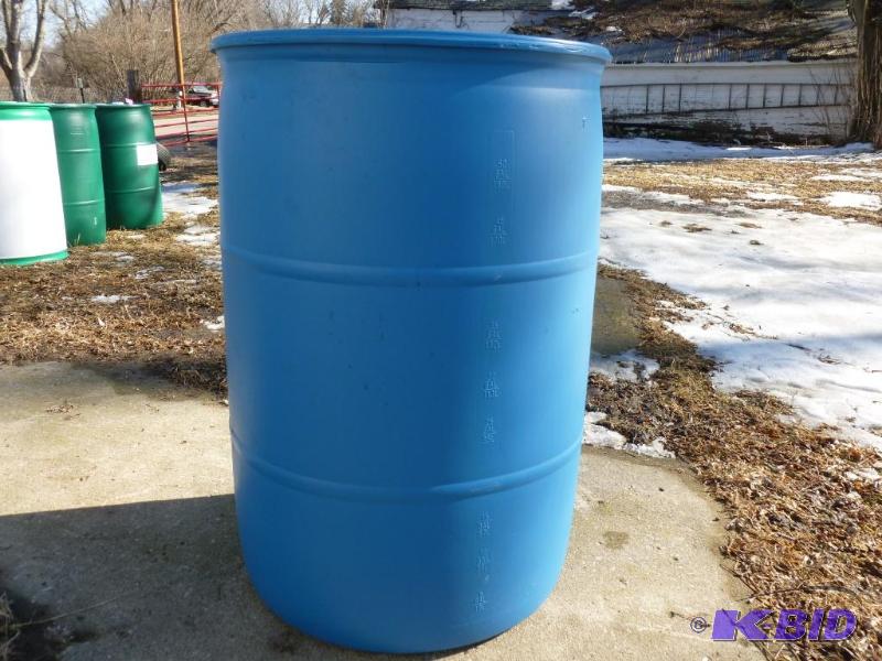 lot 150 image: Large 55 gallon plastic drum, comes with two ...