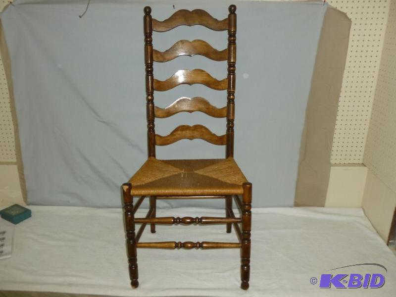 lot 51 image: Soild wood high back chair that measures 19&q...