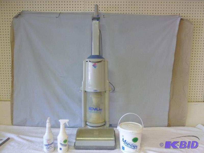 lot 58 image: Iona Nova Dry carpet dry cleaning system, com...