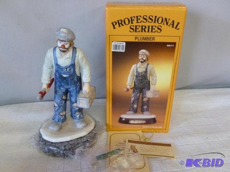 lot 71 image: Large Flambro Imports Professional Series - E...