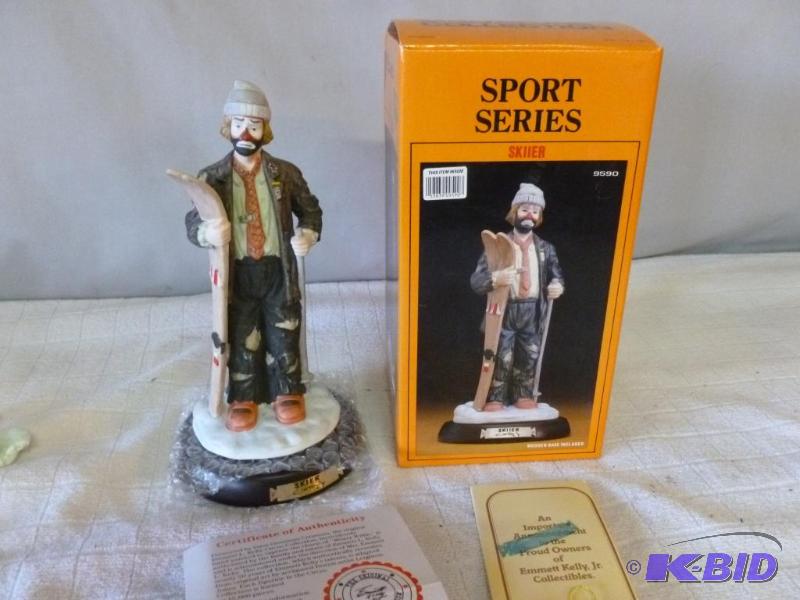lot 74 image: Large Flambro Imports Sport Series - Emmett K...