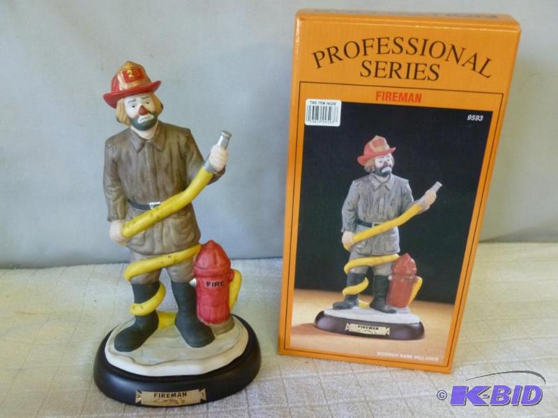 lot 76 image: Large Flambro Imports Professional Series - E...