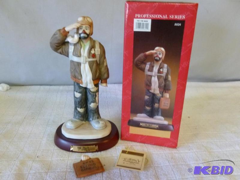 lot 77 image: Large Flambro Imports Professional Series - E...