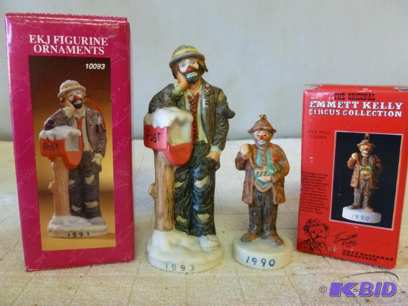 lot 81 image: Lot of two Flambro Imports - Emmett Kelly Jr....