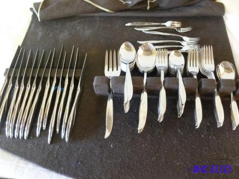 lot 88 image: Gorham 78 piece stainless steel flatware set,...