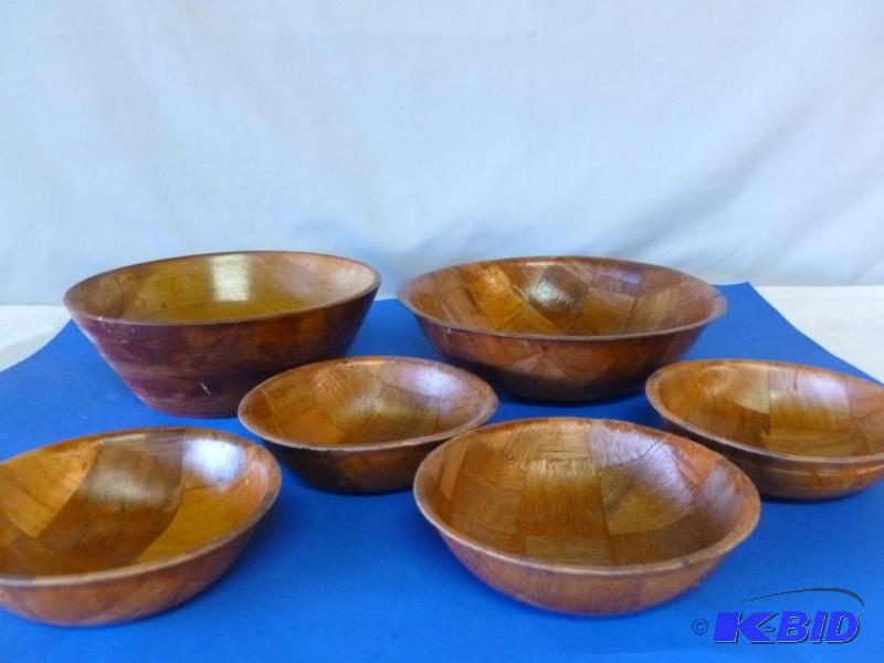 lot 98 image: Lot of six wooden salad bowls....