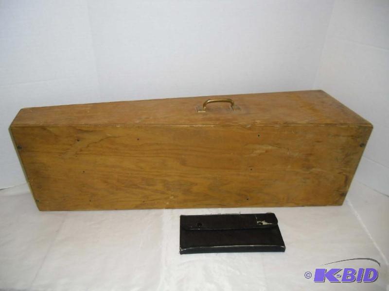 lot 26 image: Vintage Drafting Tools - Wallace Long Arm Drafting Machine & Dietzgen Drafting Set in Case