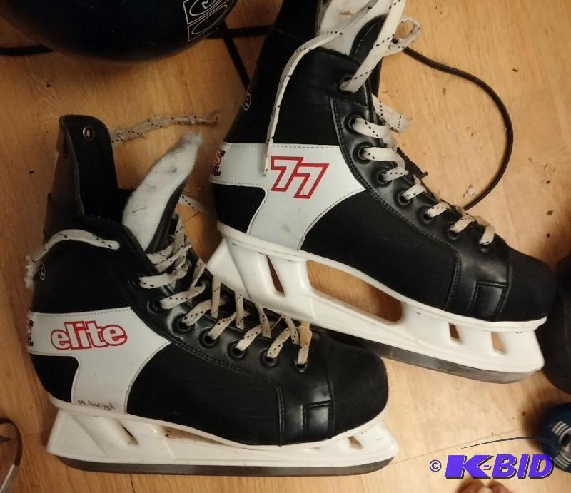 Size 9 Elite with STSS Mens Hockey Skates...
