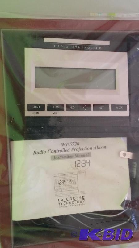 La Crosse Projection Alarm Clock with IN Temp...
