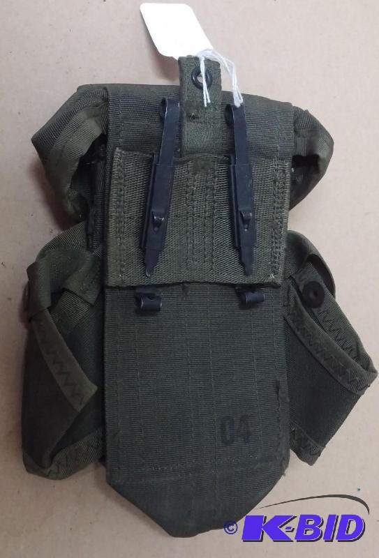 US ARMY AMMO POUCH...