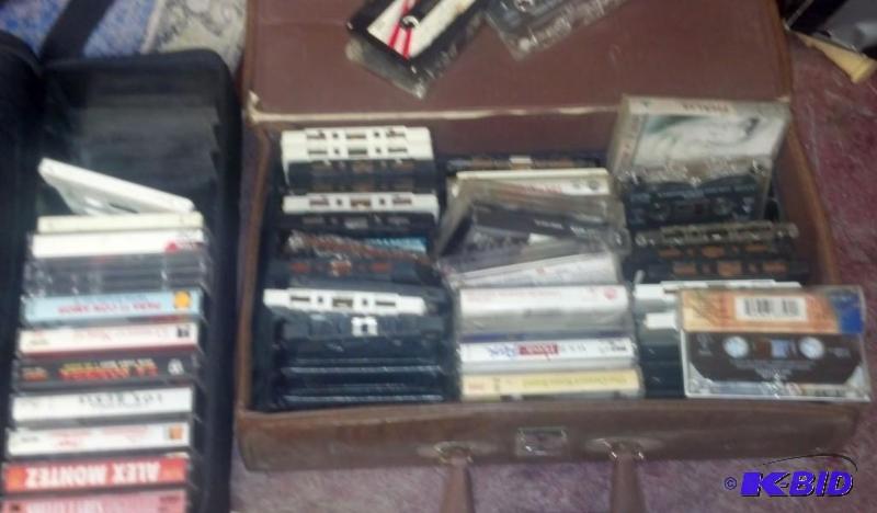 Lot of Spanish Music cassettes...