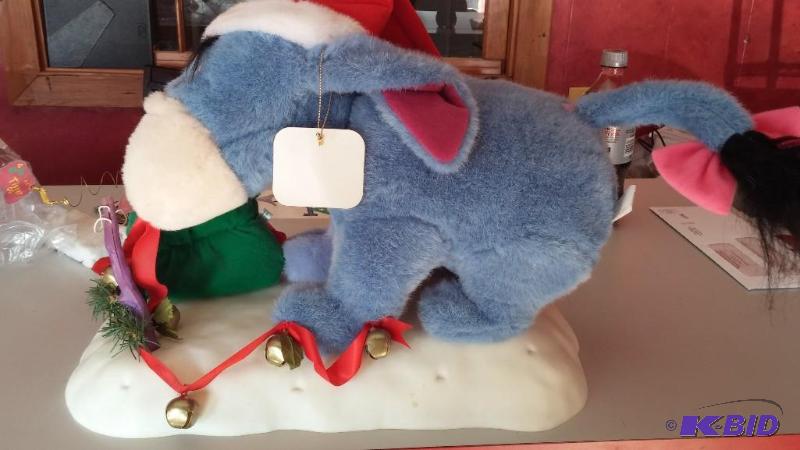 Large stuffed Christmas Eyeoye....