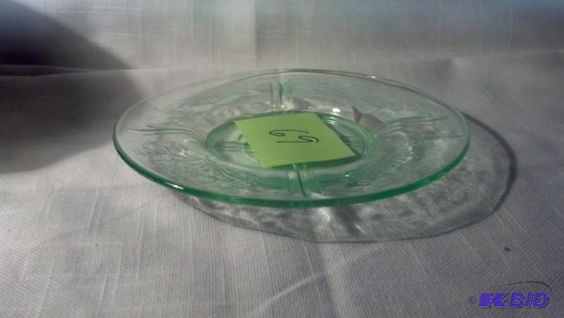 UNKNOWN, SAUCER, GREEN...