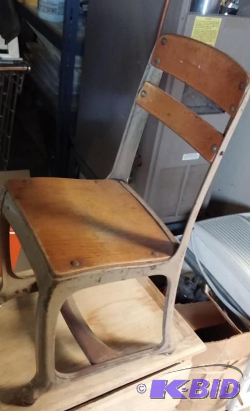 Small Vintage Childrens school chair...