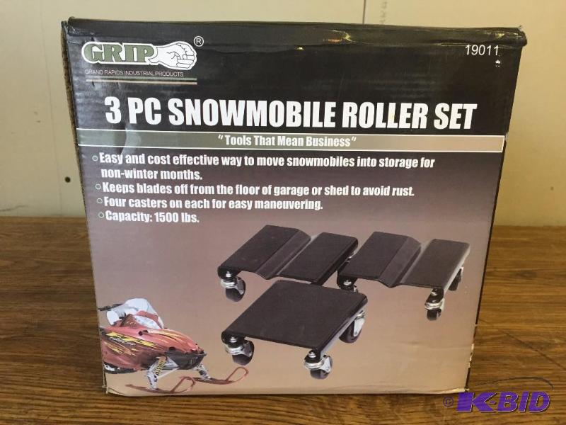 lot 15 image: Grip 3 Piece Snowmobile Roller Kit