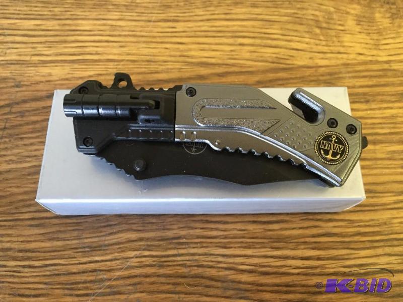 lot 33 image: Knife