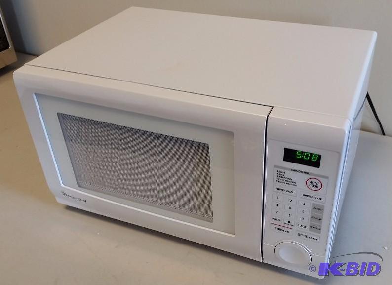 Magic Chef 1.1 cu. ft. Countertop Microwave in White HMD1110W