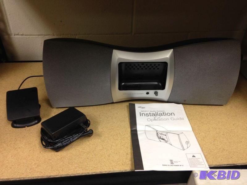 lot 32 image: Delphi XM Satellite Radio SKYFi Audio System...