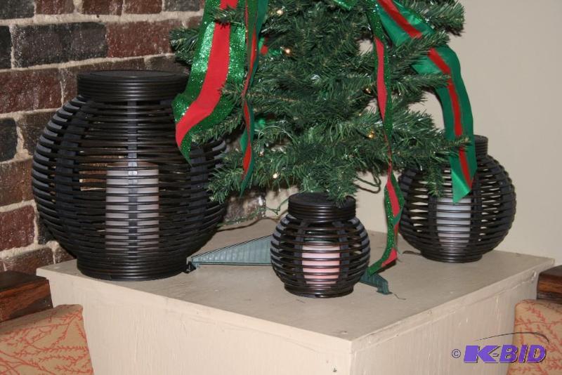 lot 44 image: Plastic Wicker Candle Holders