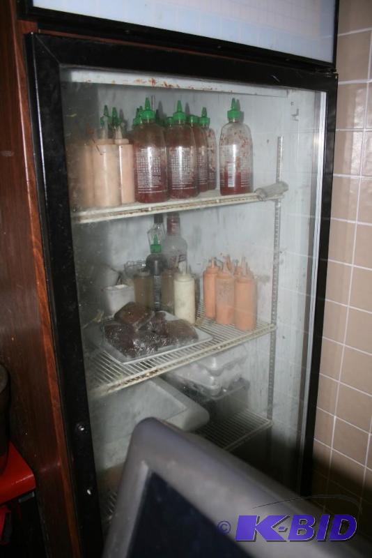 lot 5 image: Single Door Cooler