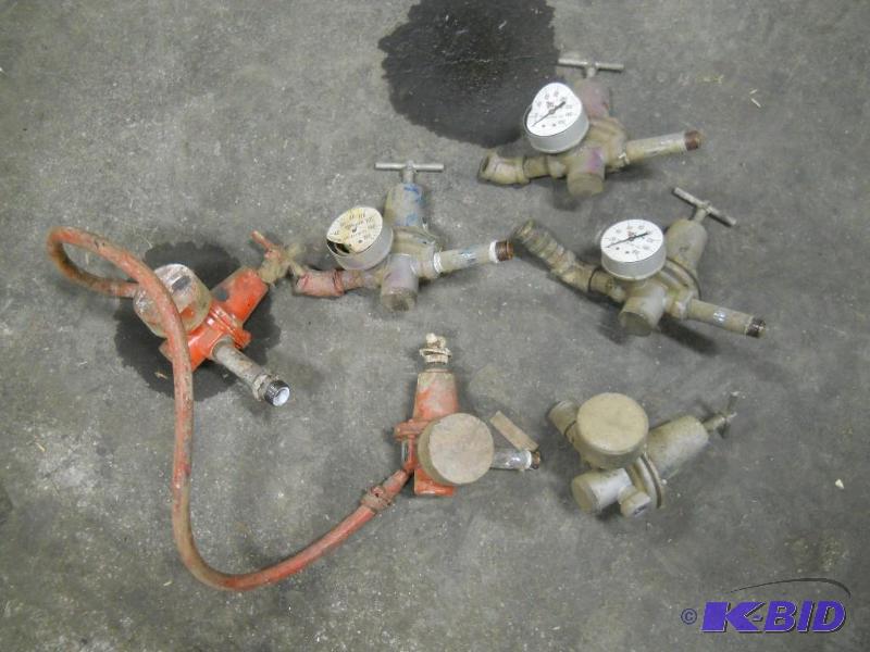 lot 24 image: 6 Watts Regulator Air Gauges.