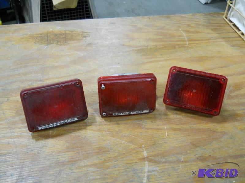 lot 3 image: 3 Whelen Police, Emergency Lights