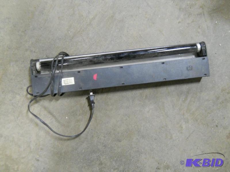 lot 88 image: Black Light