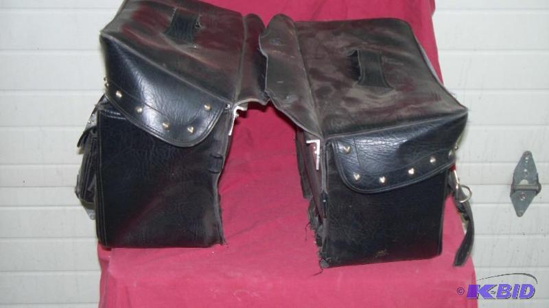 lot 14 image: 2- River road black bags...