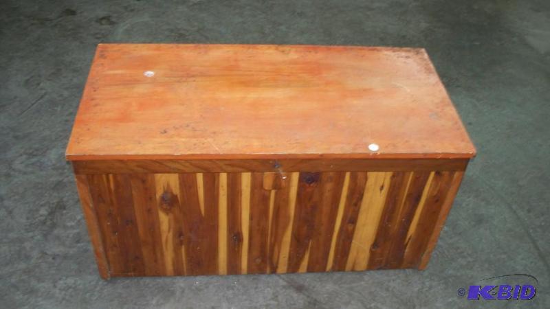 lot 17 image: Cedar Chest 42x21...
