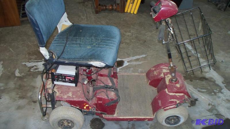 lot 7 image: power chair (shuttle the personal transport s...