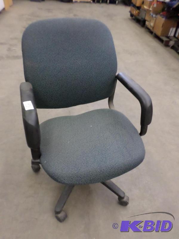 Adjustable Roling Office Chair...