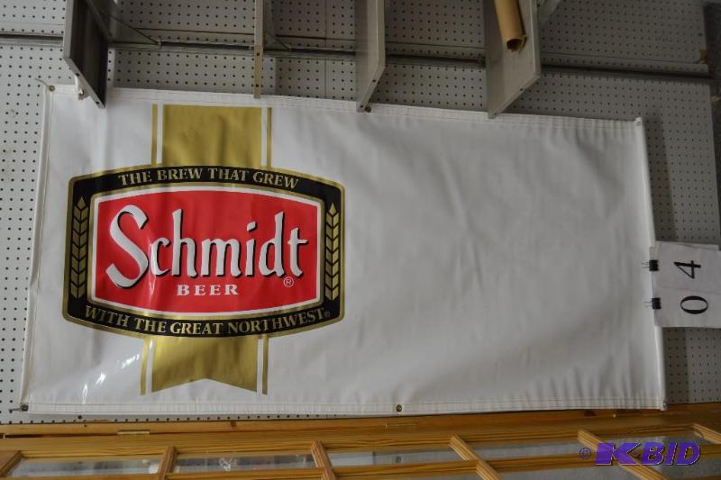 lot 4 image: Schmidt Beer Light banner
