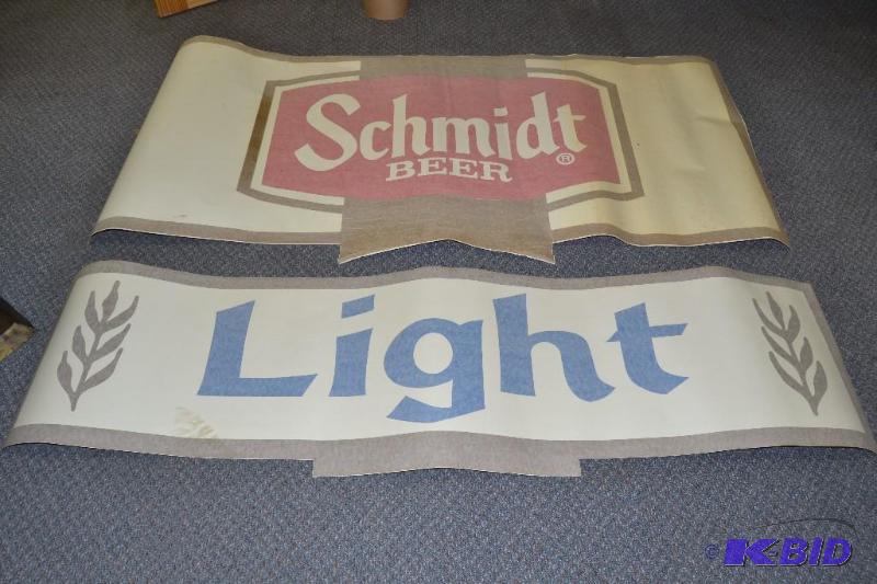 lot 7 image: Schmidt Beer Light Vehicle decal