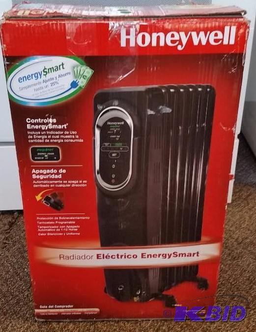 lot 20 image: Honeywlll Energysmart Electric Radiator Space Heater.  New in Box.  Tested