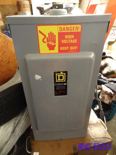 lot 109 image: Square D General Duty Safety Seitch. 200 Amp ...