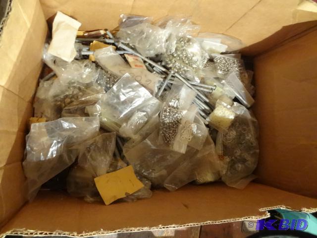 lot 143 image: Box of misc hardware...