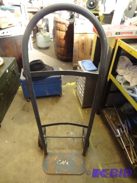 lot 16 image: Metal 2 Wheeler...