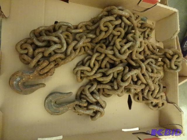 lot 207 image: 17 Heavy Duty Log Chain...